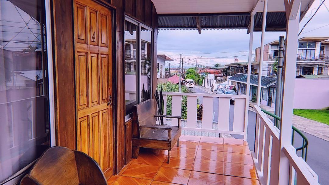 Alpha Arenal Hostel La Fortuna Exterior foto